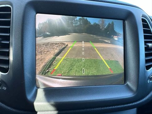 Used 2020 Jeep Compass Trailhawk image 36