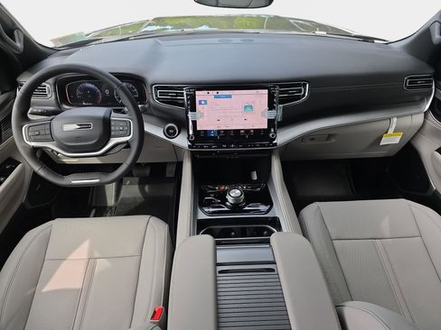 New 2026 Jeep Grand Wagoneer 4WD image 9