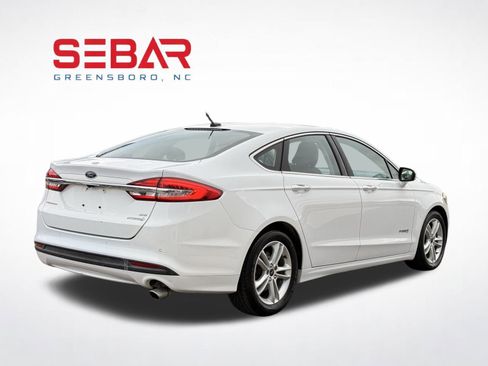 Used 2018 Ford Fusion SE w/ Equipment Group 602A FWD image 6