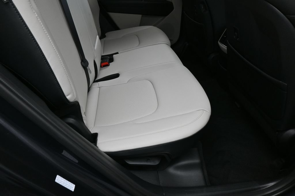 Used 2024 Kia Sportage EX FWD image 39