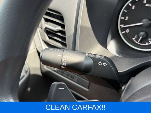 Used 2023 Nissan Rogue S AWD/4WD image 15