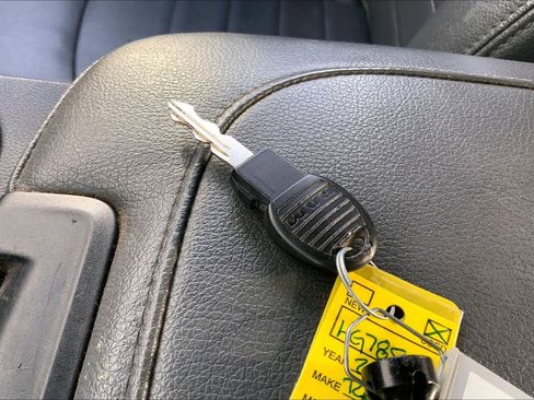 Used 2017 RAM 3500 Tradesman image 14