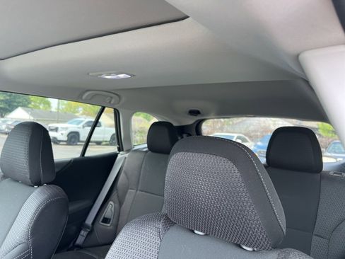 Used 2024 Subaru Outback Premium w/ Popular Package #1 image 10