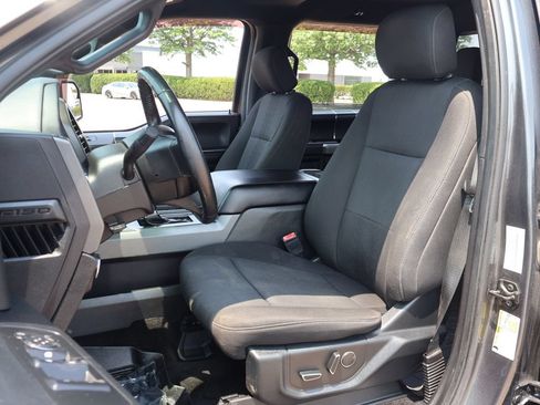 Used 2018 Ford F150 XLT w/ Equipment Group 302A Luxury AWD/4WD image 26