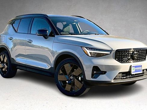New 2026 Volvo XC40 B5 Ultra w/ Climate Package AWD/4WD image 2