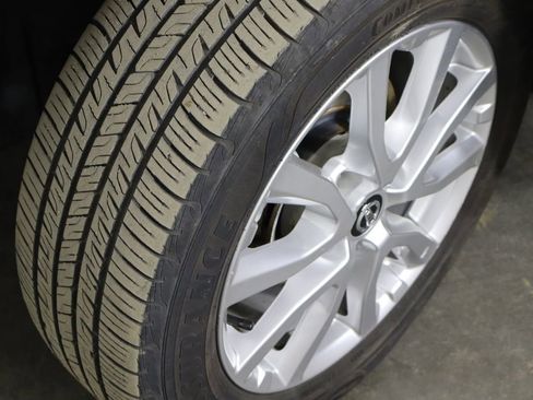 Used 2021 Nissan Rogue Sport S FWD image 38