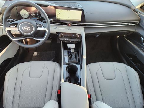 New 2026 Hyundai Elantra Limited image 26