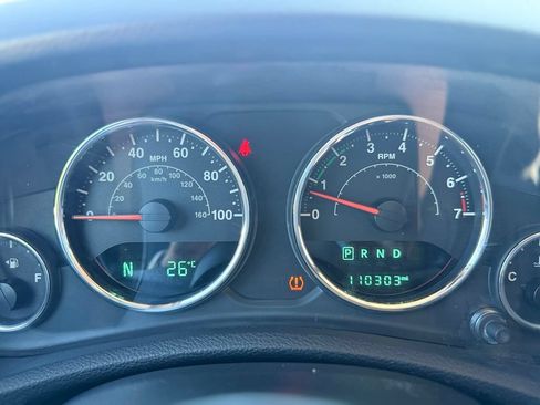 Used 2017 Jeep Wrangler Unlimited Sahara AWD/4WD image 29