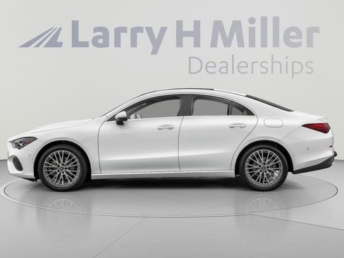 Used 2025 Mercedes-Benz CLA 250 4MATIC image 3