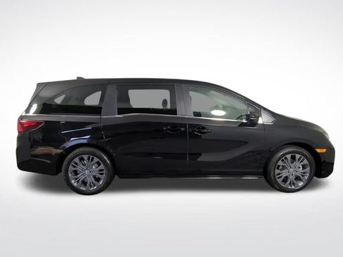 Used 2026 Honda Odyssey Touring image 6