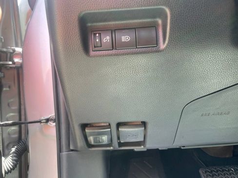 Used 2024 Toyota RAV4 XLE FWD image 18