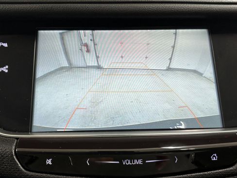 Used 2019 Cadillac XT5 Premium Luxury w/ Driver Assist Package AWD/4WD image 17