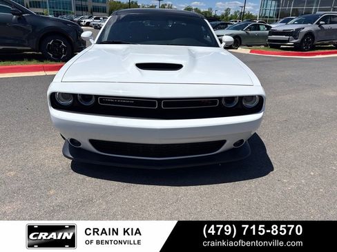 Used 2020 Dodge Challenger R/T RWD image 6