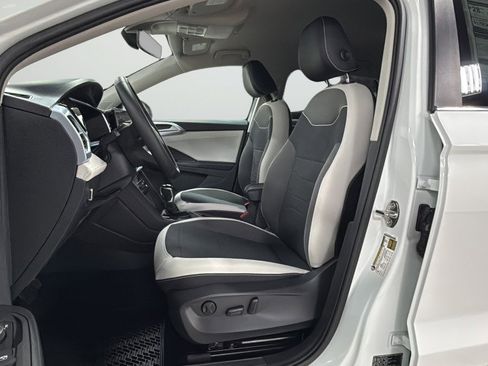 New 2026 Volkswagen Taos SE AWD/4WD image 17