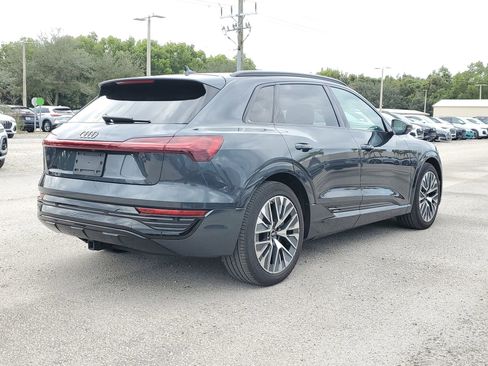 Used 2024 Audi Q8 e-tron Prestige w/ Prestige Package image 6