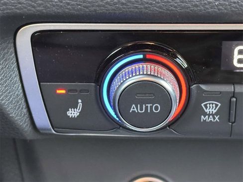 Used 2023 Audi Q3 2.0T Premium w/ Convenience Package image 26