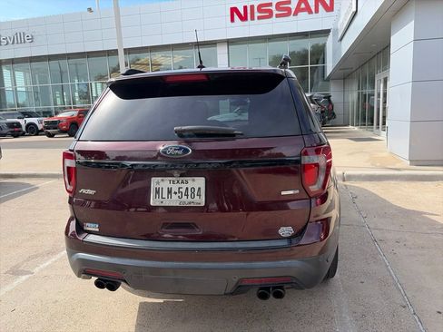 Used 2018 Ford Explorer Sport w/ Equipment Group 401A AWD/4WD image 8