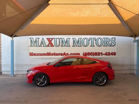 Used 2019 Honda Civic EX image 2