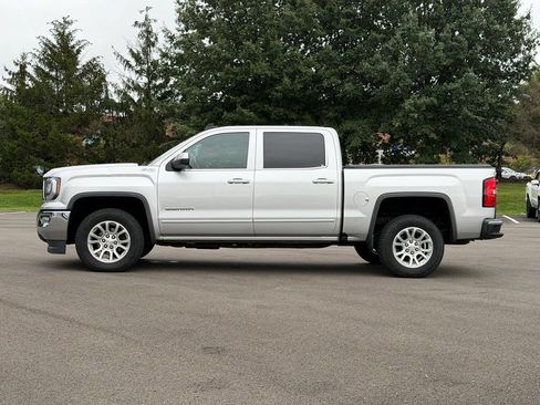 Used 2018 GMC Sierra 1500 SLE w/ SLE Value Package AWD/4WD image 3