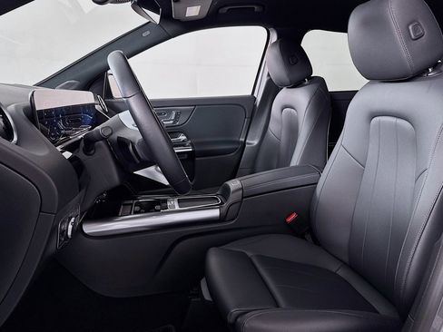 Certified 2026 Mercedes-Benz GLA 250 image 18