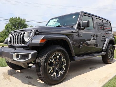 New 2025 Jeep Wrangler Sahara image 8