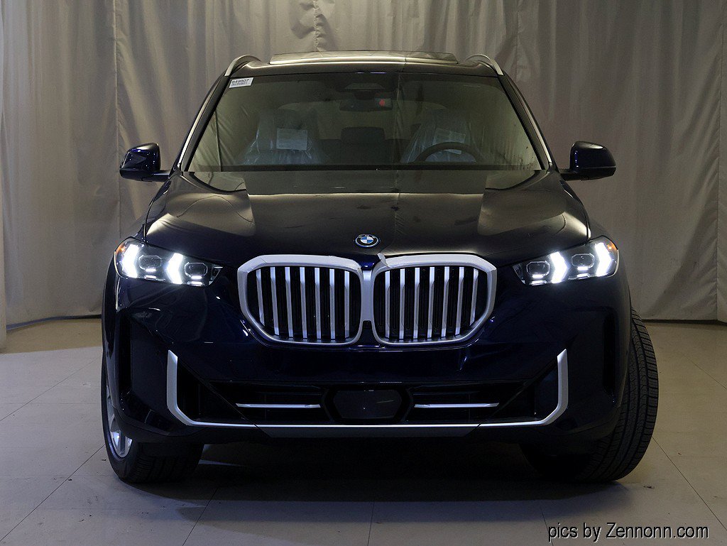 Used 2026 BMW X5 xDrive50e AWD/4WD image 5