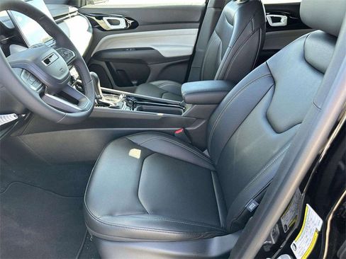 New 2026 Jeep Compass Limited image 9