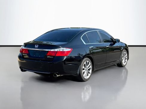 Used 2015 Honda Accord Sport image 9