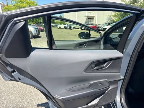 Used 2024 Toyota Prius LE FWD image 33