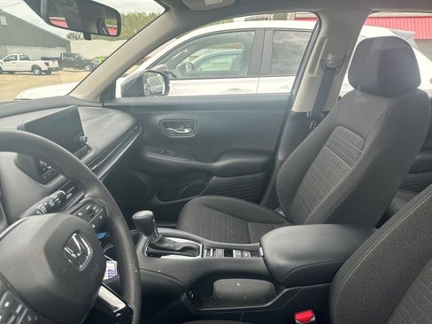 Certified 2025 Honda HR-V LX image 7