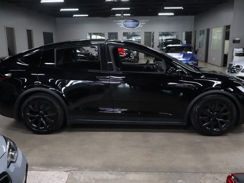Used 2023 Tesla Model X P100D image 6