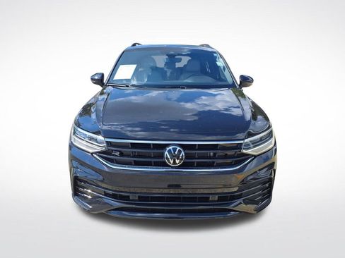Used 2024 Volkswagen Tiguan SE R-Line FWD image 2