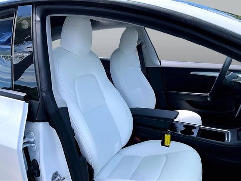 Used 2021 Tesla Model 3 Standard Range Plus RWD image 8