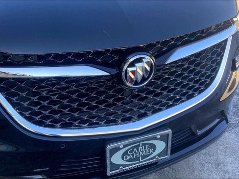 Used 2023 Buick Enclave Avenir image 30