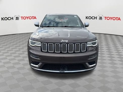 Used 2017 Jeep Grand Cherokee Summit image 2