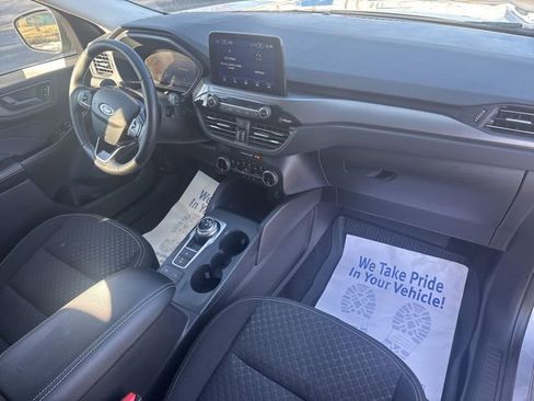 Used 2023 Ford Escape Active w/ Cold Weather Package image 18