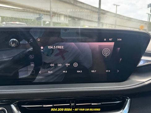 Used 2025 Buick Envista Sport Touring w/ Convenience I Package FWD image 18