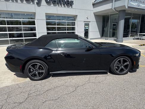 Used 2024 Ford Mustang Premium RWD image 5
