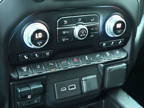 Used 2022 GMC Sierra 2500 Denali w/ Denali Ultimate Package image 25