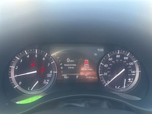 Used 2020 Toyota Highlander XLE FWD image 15