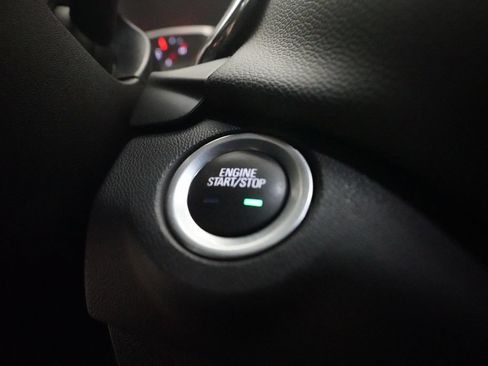 Used 2020 Chevrolet Equinox LT FWD image 34