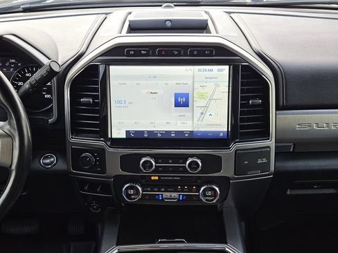 Used 2022 Ford F350 Platinum w/ FX4 Off-Road Package AWD/4WD image 20