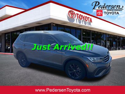 Used 2022 Volkswagen Tiguan SE