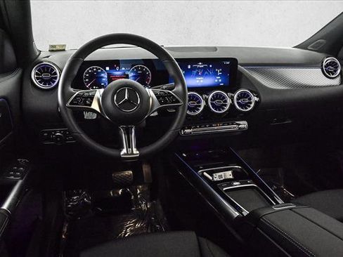 Certified 2025 Mercedes-Benz GLA 250 GLA 250 w/ Driver Assistance Package image 20