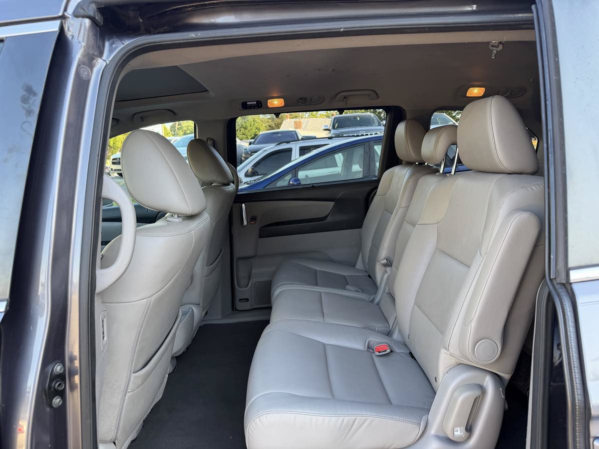 Used 2016 Honda Odyssey EX-L image 11