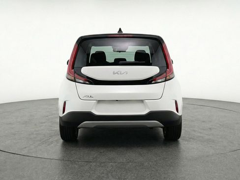 Used 2025 Kia Soul LX w/ LX Technology Package FWD image 6