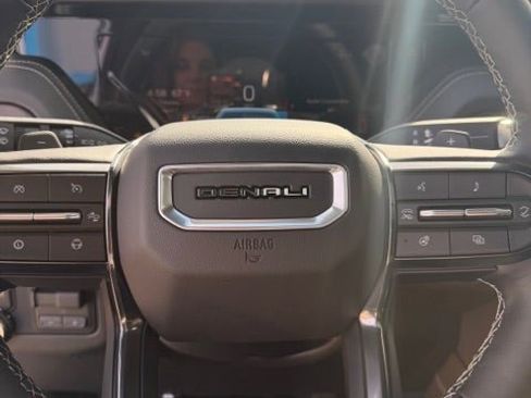 New 2026 GMC Yukon XL Denali Ultimate AWD/4WD image 10