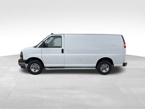 Used 2024 GMC Savana 2500 Work Van w/ Driver Convenience Package image 9