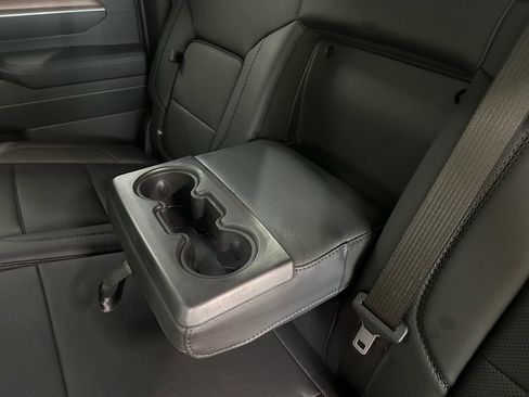 Used 2025 GMC Sierra 3500 Denali w/ Denali Reserve Package image 36