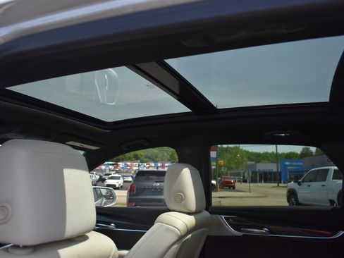 Used 2020 Cadillac XT5 Sportv AWD/4WD image 19